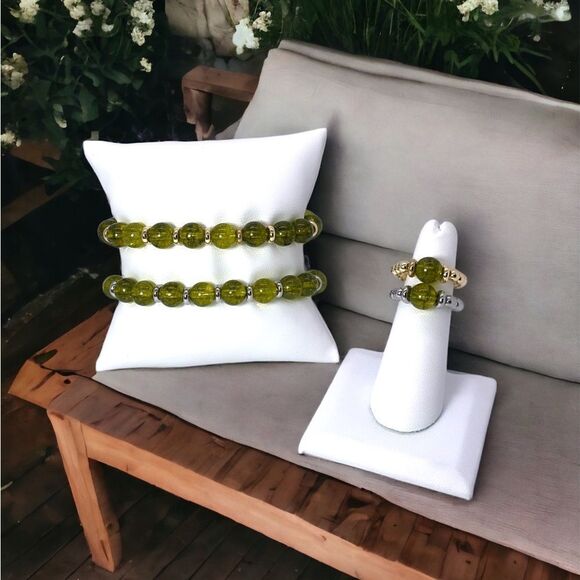 NWT Wool + Pepper Co. Peridot Beaded Bracelet & Ring Set with gold OR silver - Picture 1 of 8